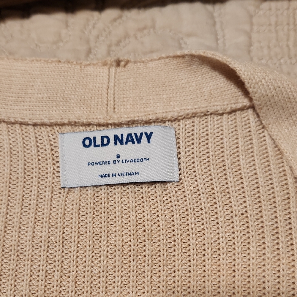 Old Navy Womens Cream Color Open Front Sweater With Pockets.
